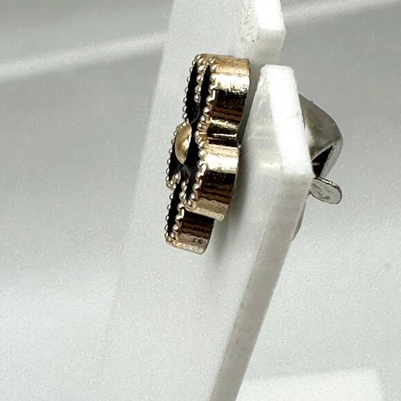 Black Gold Tone Flower Stud Lapel Pin Back Brooch Hat Costume Jewelry - Picture 7 of 8